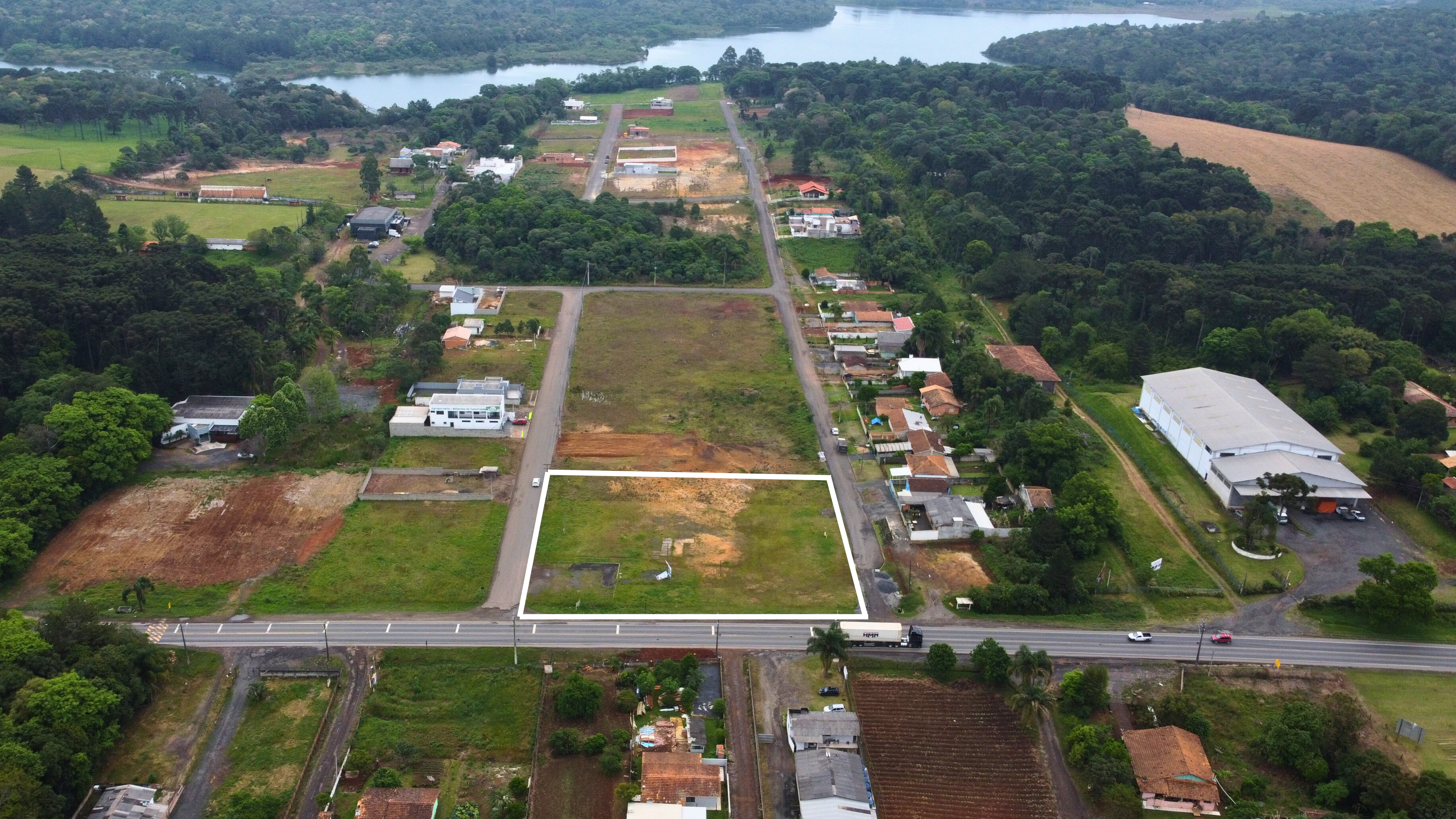 LOTE COMERCIAL 